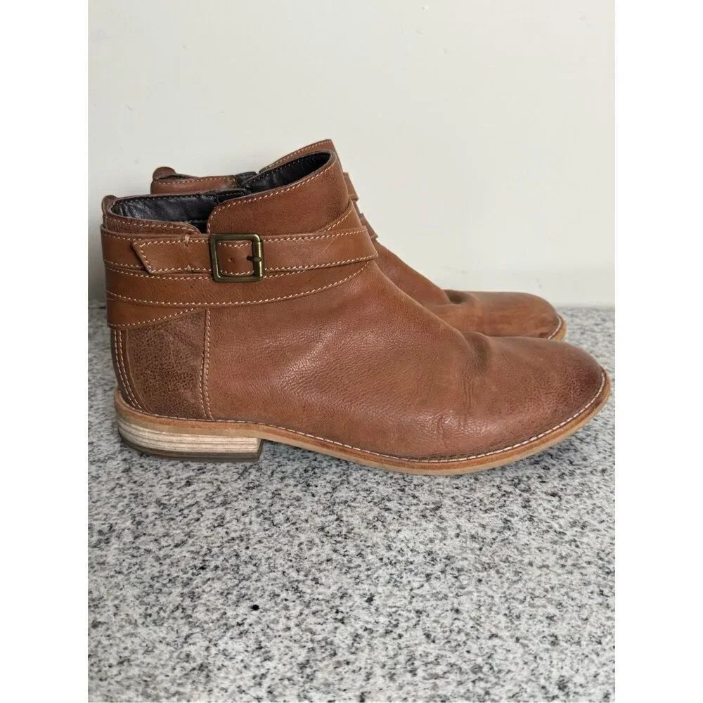 Clarks Artisan Maypearl Edie Western Booties Sz 9.5 Tan Brown Boot